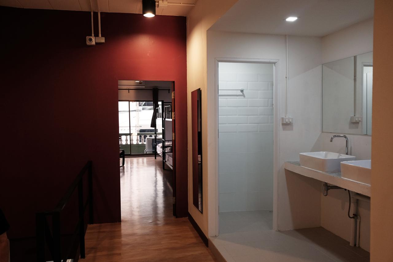 Phresh Hostel Бангкок Экстерьер фото
