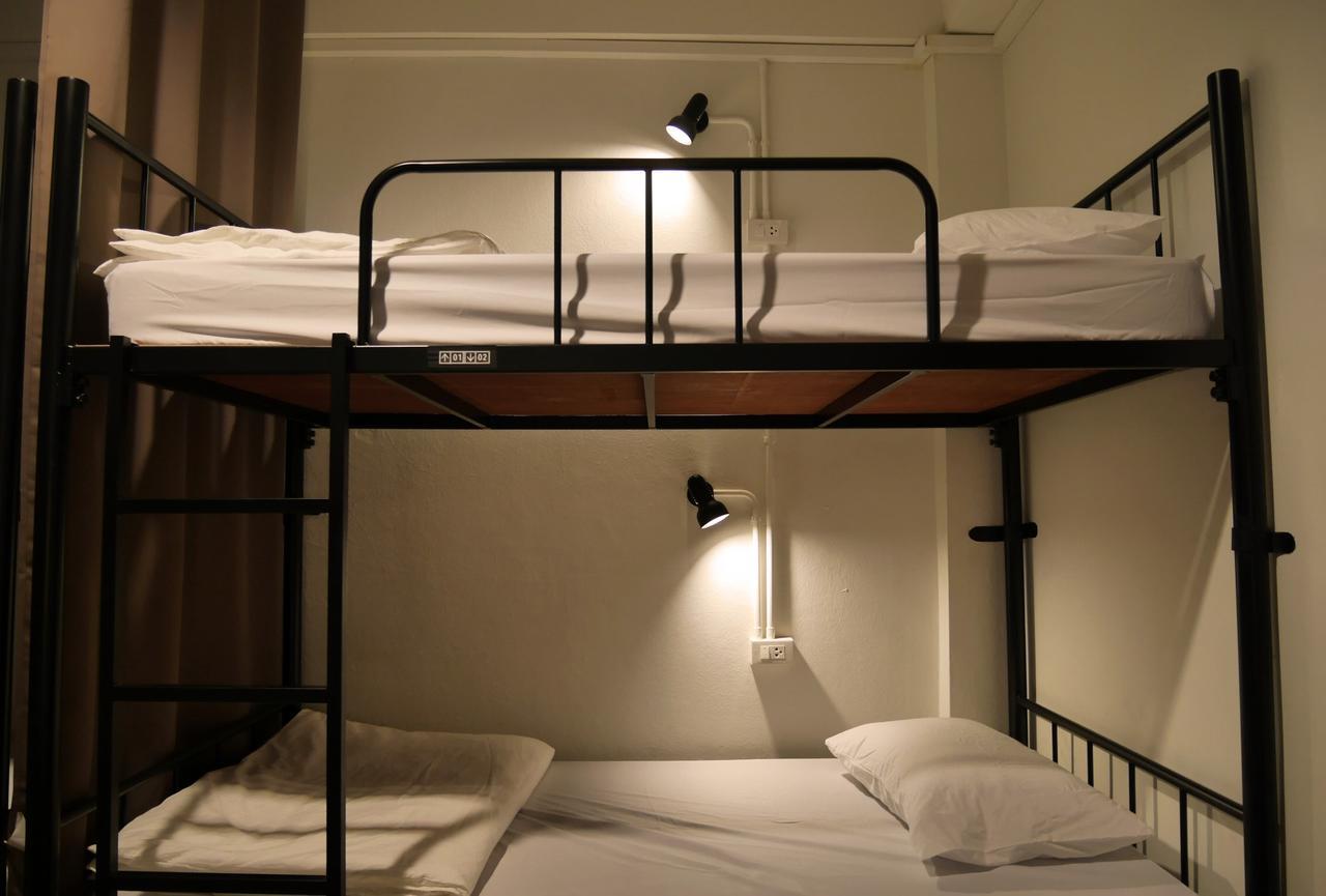 Phresh Hostel Бангкок Экстерьер фото