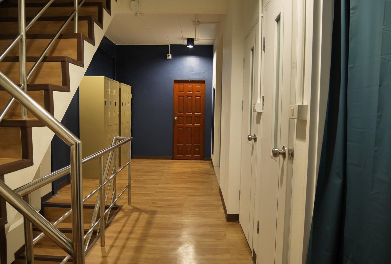 Phresh Hostel Бангкок Экстерьер фото